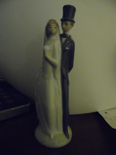 Nao By Lladro Of Spain Bride And Groom Wedding Figurine Item